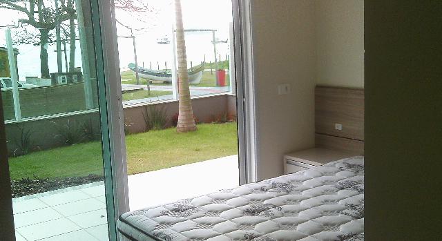 FRENTE MAR Canasvieiras-FLORIANÓPOLIS-BRAZIL-Ap 2Suites Amueblado con Piscina Privada y Patio Privado